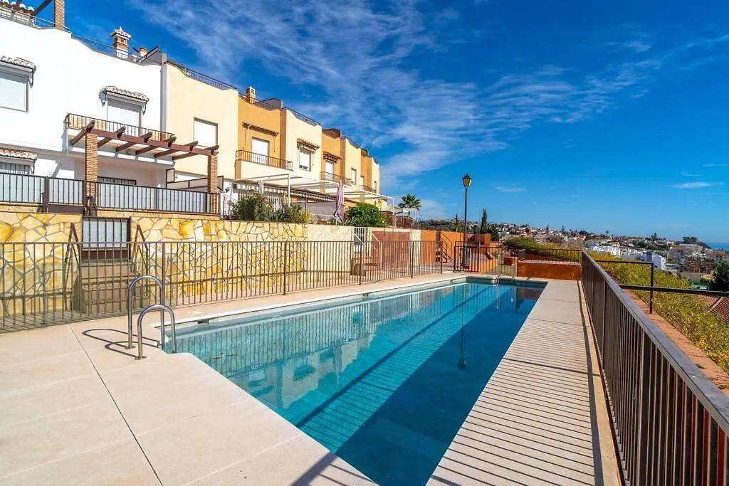벨레즈 말라가 Adosado Con Vistas Al Mar Desde La Piscina Con Bbq 빌라 스페인